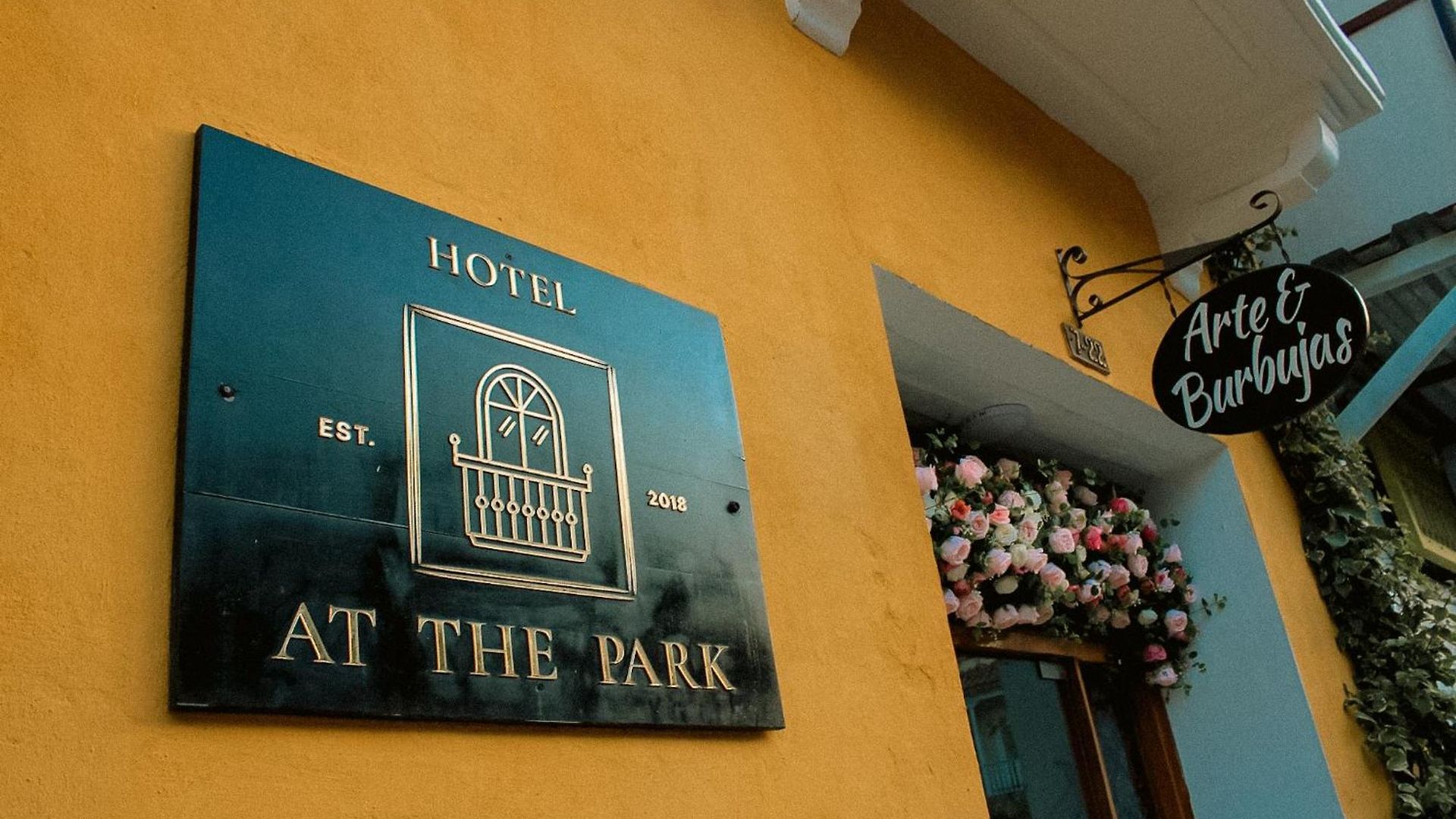 Hotel At The Park Cartagena