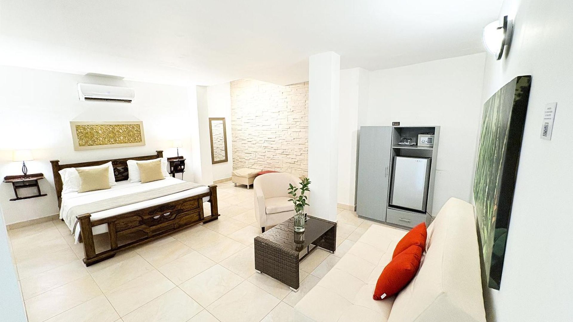 At The Park Hotel 3*
