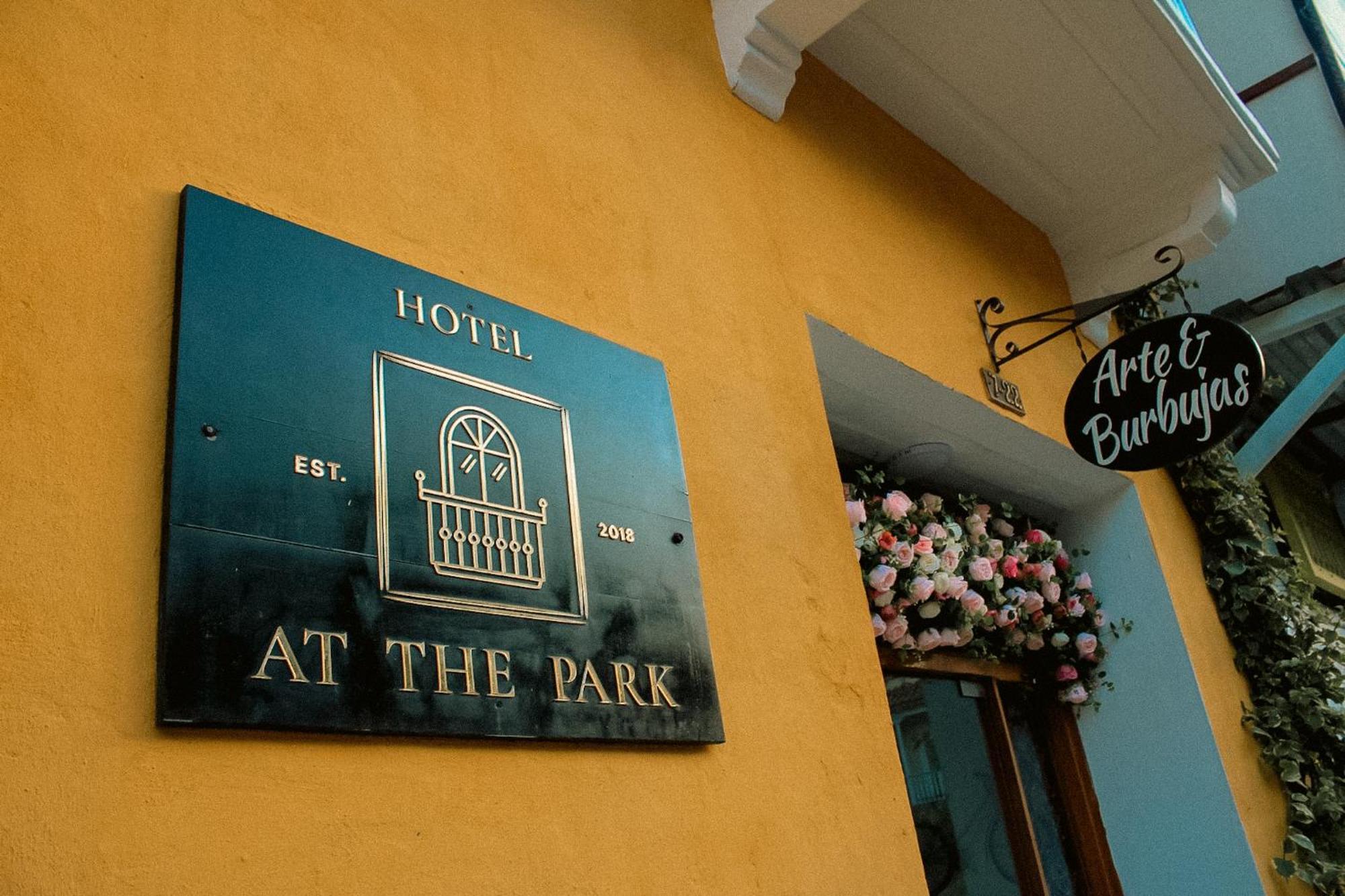 Hotel At The Park Cartagena