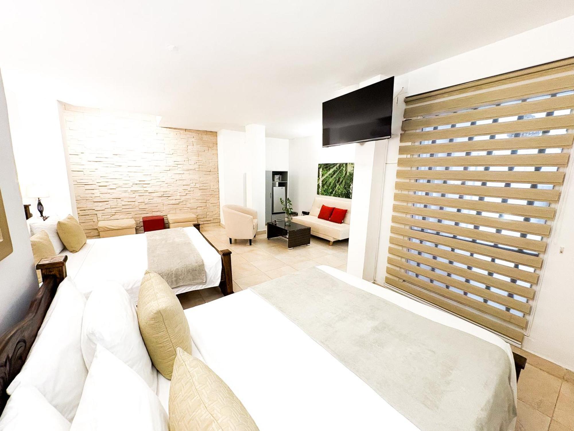 Hotel At The Park Cartagena